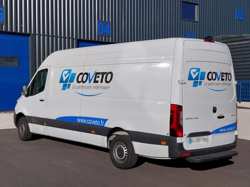 delivery utility vehicle